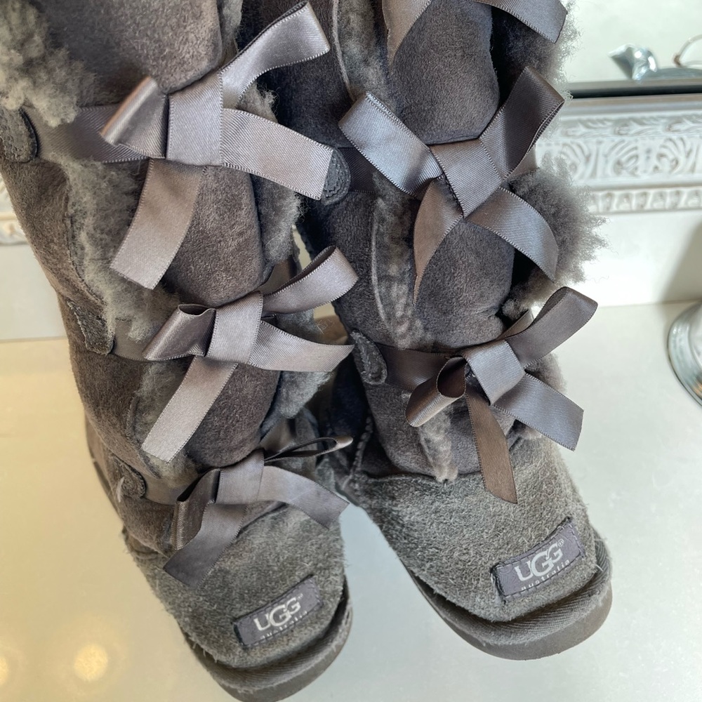 Ugg Boots Grey
